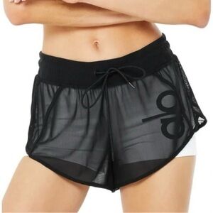 Looking for these ALO Ambiance Shorts in small or medium!